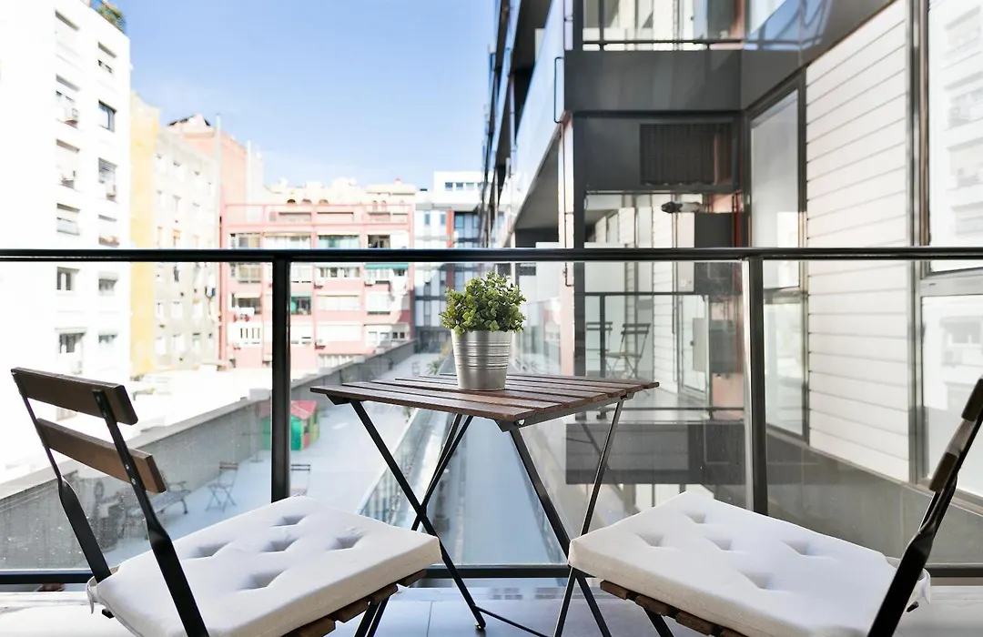 Aparthotel Bcn Montjuic-1